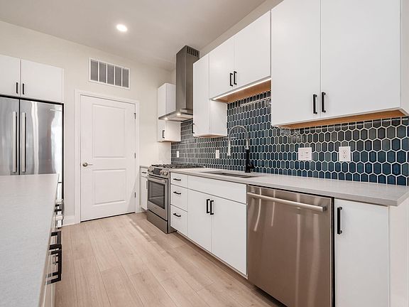 3rd image of 6640 Mooney St Unit 303
