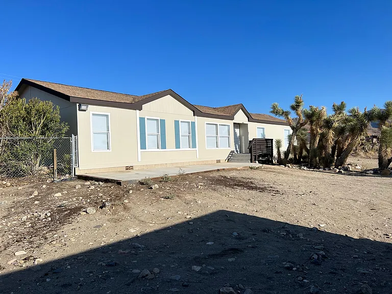 7095 Carolyn Ave — Photo 11