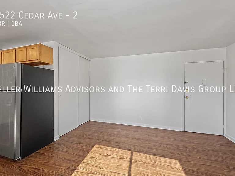 1522 Cedar Ave #2 — Photo 8