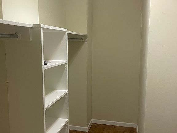 5th image of 950 25th St NW APT 608