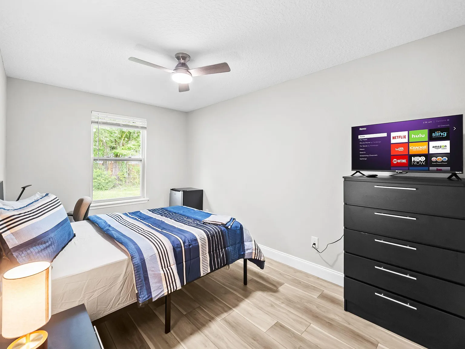 4 bed, 2.0 bath, 1586 sqft, $771 — Photo 1