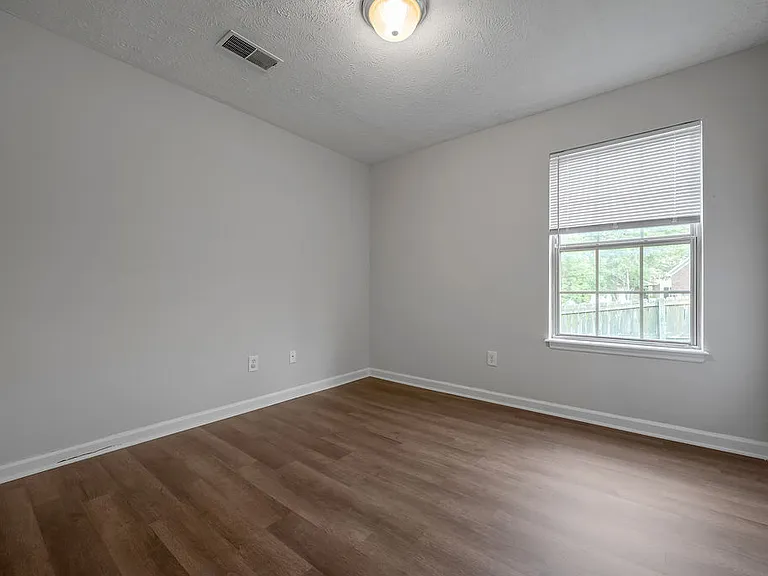 660 Morgan Hills Dr — Photo 20