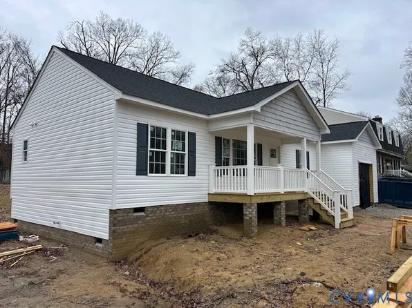 4605 Greenbriar Dr, Chester, VA 23831