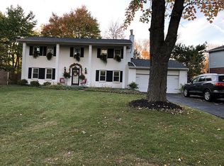 9663 Sycamore Trace Ct, Cincinnati, OH 45242