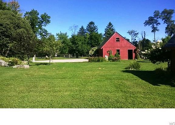 Detached 3 bay garage with loft