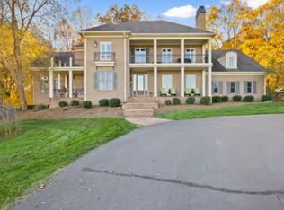 8425 Cemetery Rd, Bowling Green, KY 42103