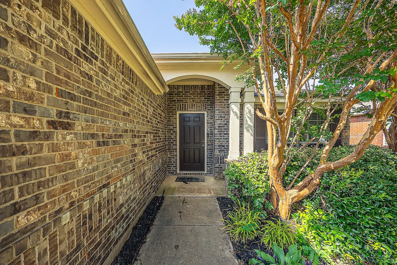 8132 Tierra Del Sol Rd — Photo 2