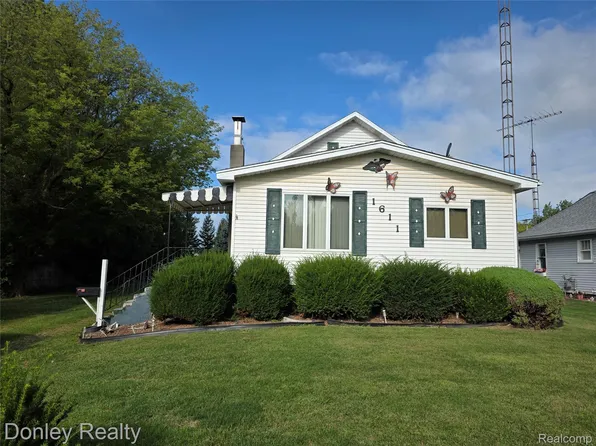 1611 Van Dyke Rd, Decker, MI 48426