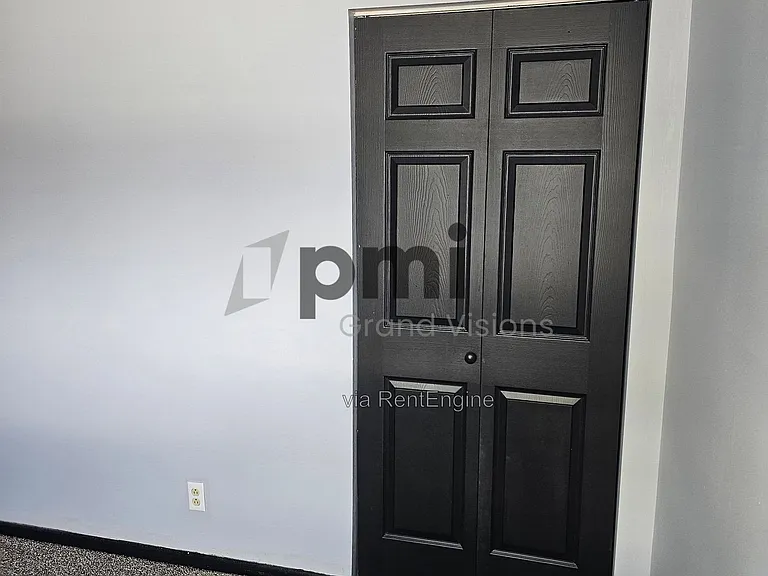 Vawter Street Apartments — Photo 43