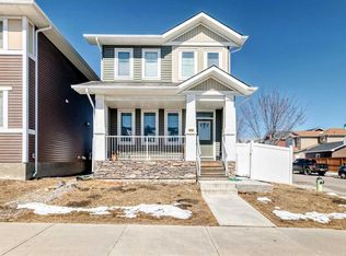 392 S Redstone Dr NE, Calgary, AB T3N 0R1