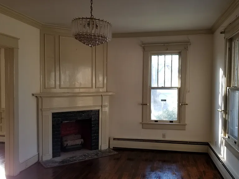 318 S Dyer St — Photo 2