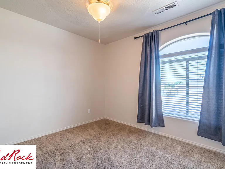 Fourplex - 620 W Evans Ridge — Photo 98