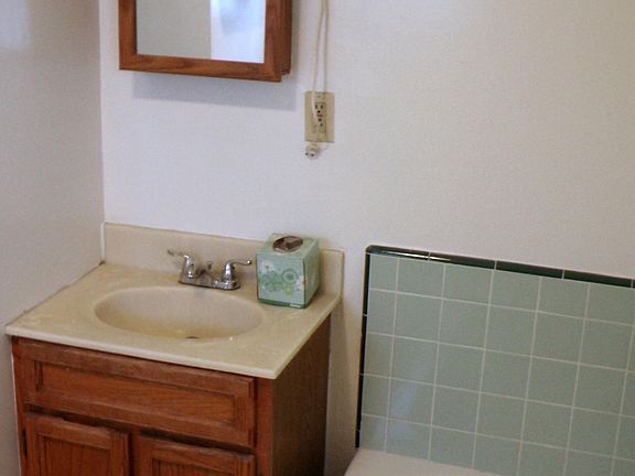 Bathroom #2 tub & shower