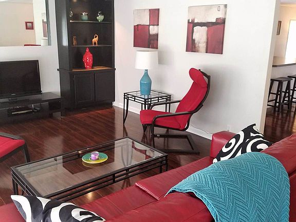 BEAUTIFULLY FURNISHED