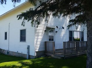 30192 Holly Rd, Sterling, IL 61081