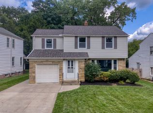 2137 Lyndway Rd, Beachwood, OH 44122