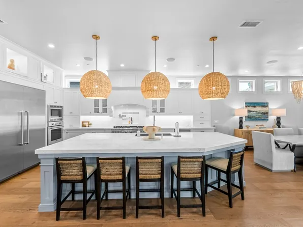 817 Main St, Huntington Beach, CA 92648