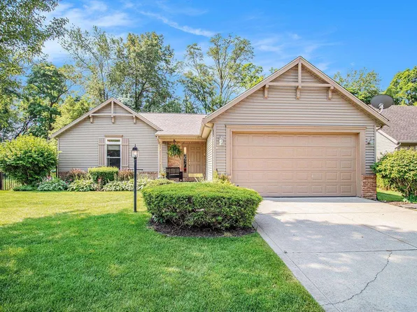 18082 Annettas Ct, South Bend, IN 46637