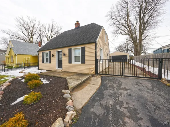115 Koenig Rd, Tonawanda, NY 14150