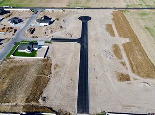 4 Devonshire Dr, Pocatello, ID 83202