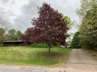 943 Bay View Dr, Mosinee, WI 54455