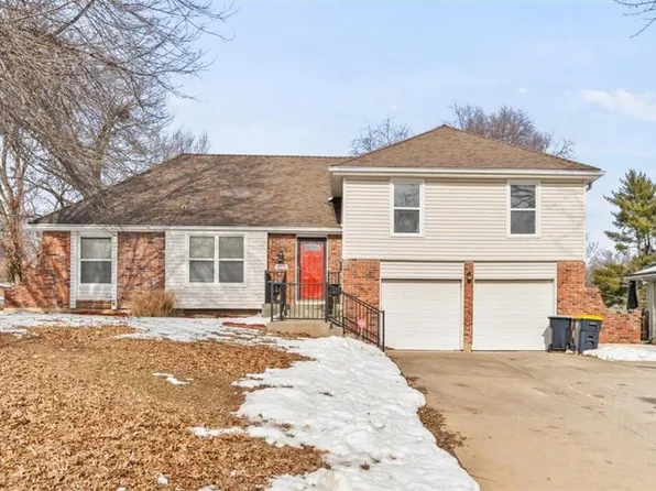 818 W 122nd Ter, Kansas City, MO 64145