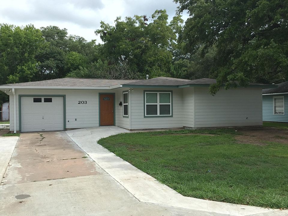 1st image of 203 Jonquil St
