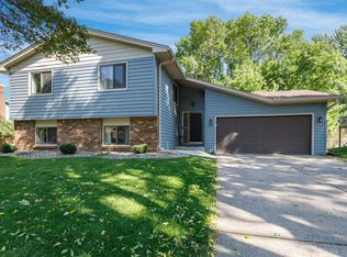 2974 Farrington St, Saint Paul, MN 55113
