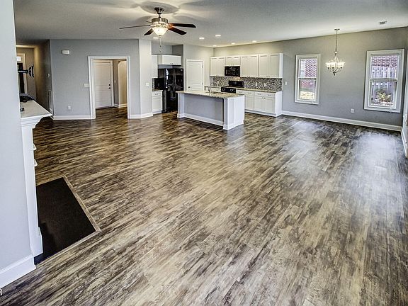 3rd image of 2203 Frewin Ct