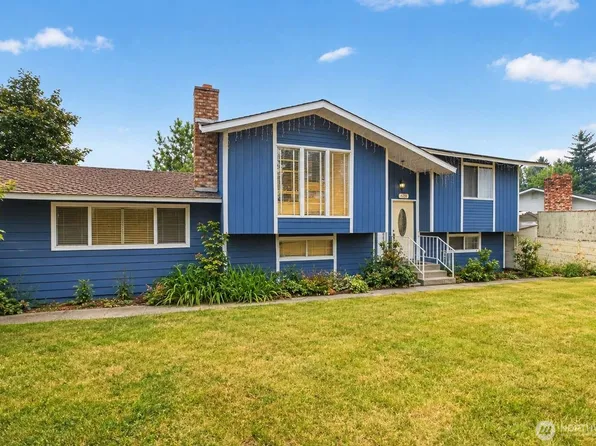 728 11th Street NE, East Wenatchee, WA 98802