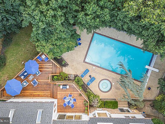 2nd image of 9625 Reach Rd