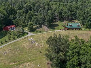 230 Log Cabin Rdg, Canton, NC 28716