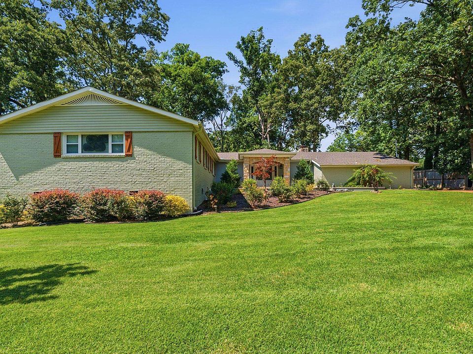1st image of 126 Patsy Dr