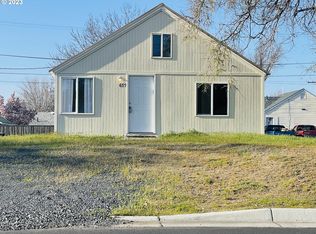 677 E Newport Ave, Hermiston, OR 97838