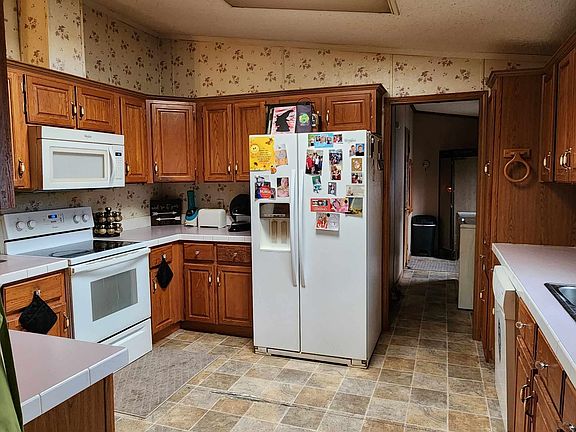 3rd image of 5521 Cypress Ln