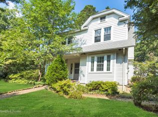 8 Ransom Ave, Sea Cliff, NY 11579