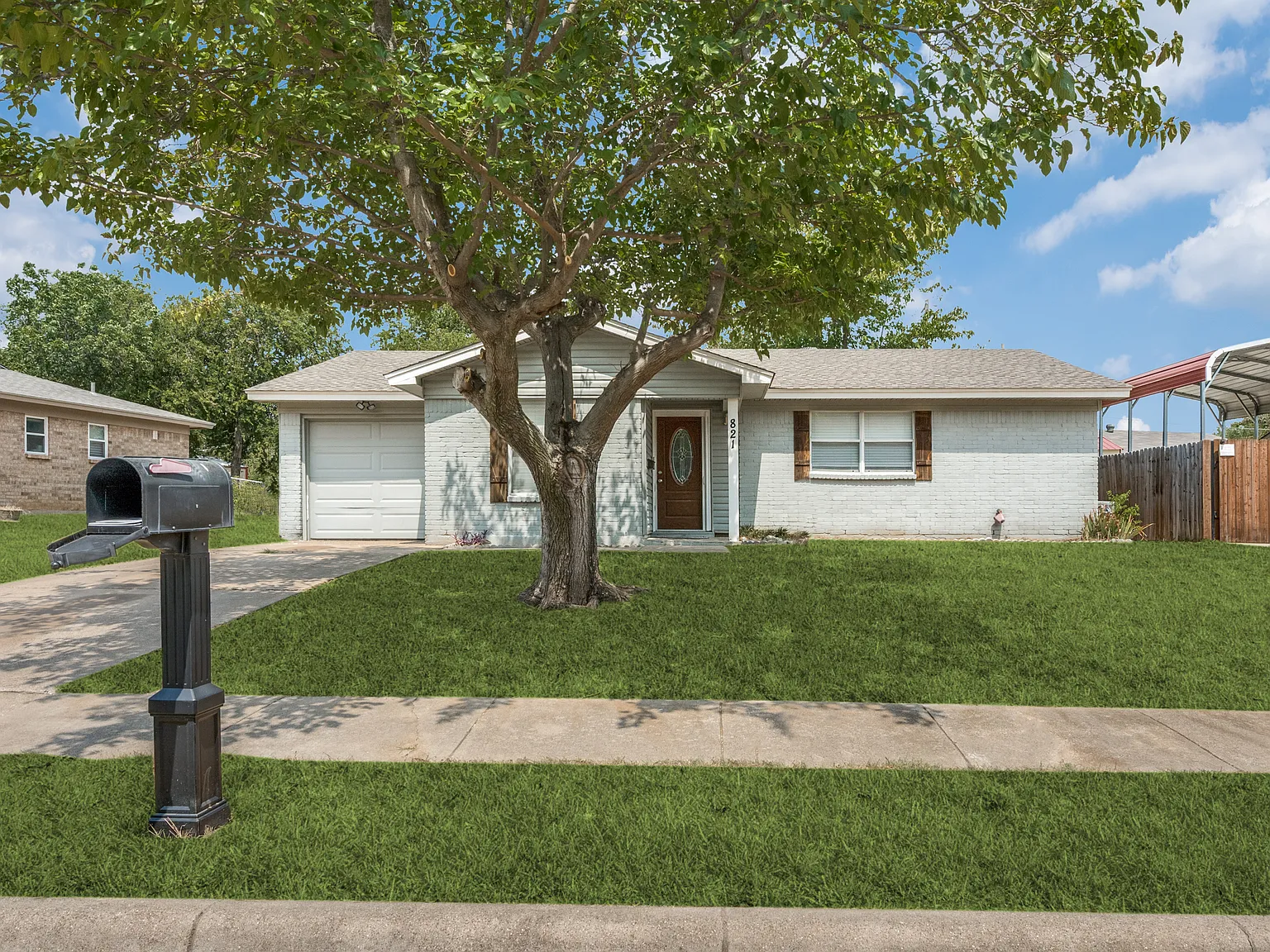 2 bed, 1297 sqft, $1,850 — Photo 1