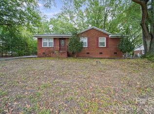 1435 Green Circle Dr, Gastonia, NC 28054