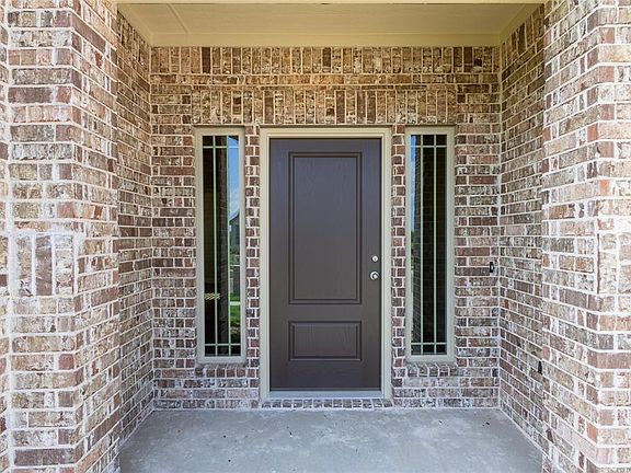 5th image of 405 Stoneridge Dr