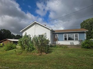 4817 McClintocksburg Rd, Newton Falls, OH 44444