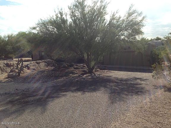 2nd image of 2205 N SAGEBRUSH Lane