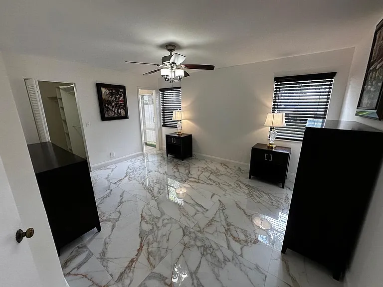 2173 Discovery Cir W — Photo 14