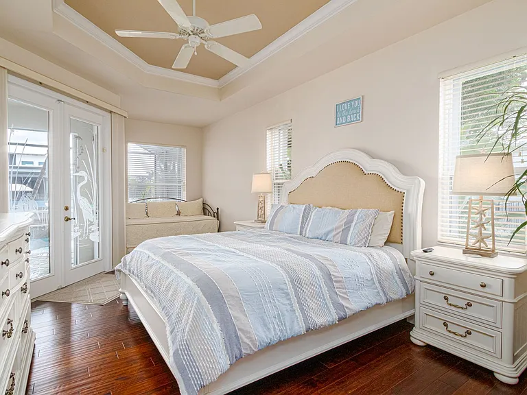 2803 SW 39th Ter — Photo 12