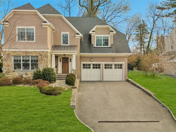 22 Montrose Road, Scarsdale, NY 10583