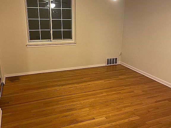 5th image of 23205 Edsel Ford Ct