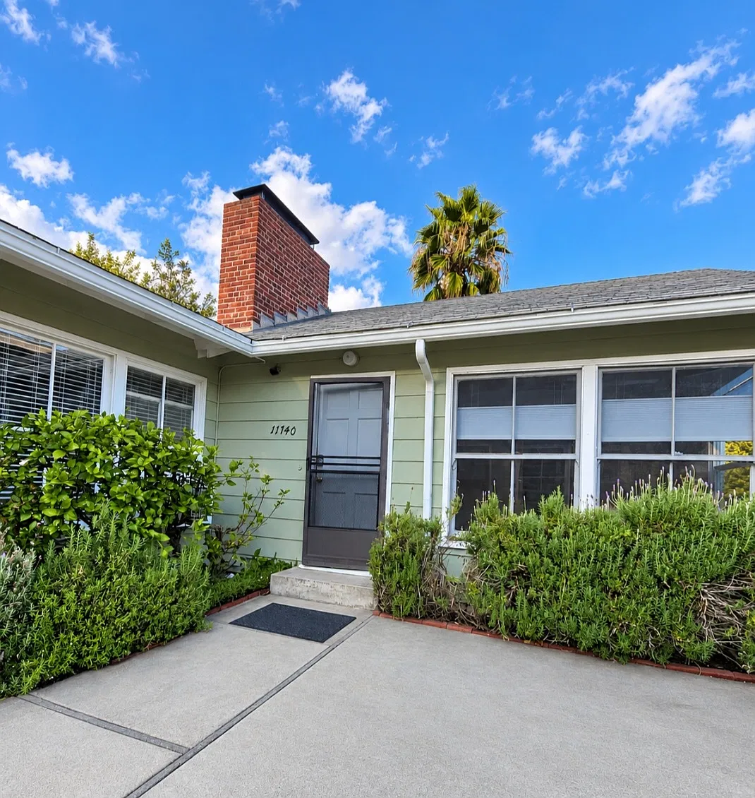 1 bed, 1.0 bath, $2,450 — Photo 1