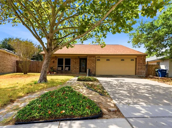 5305 Woodgate Dr, Corpus Christi, TX 78413