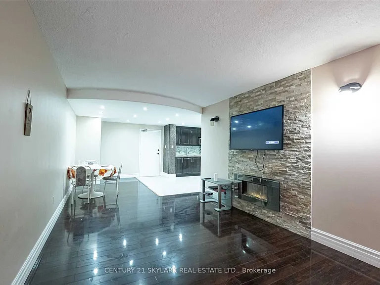 370 Dixon Rd #1601 — Photo 4