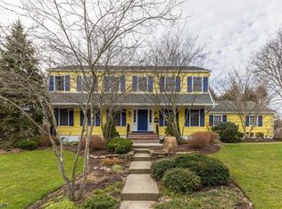 899 Orville Pl, Ridgewood, NJ 07450