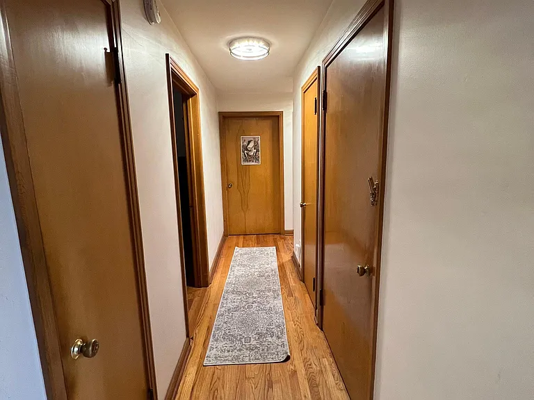 94 Sleeping Giant Dr — Photo 2